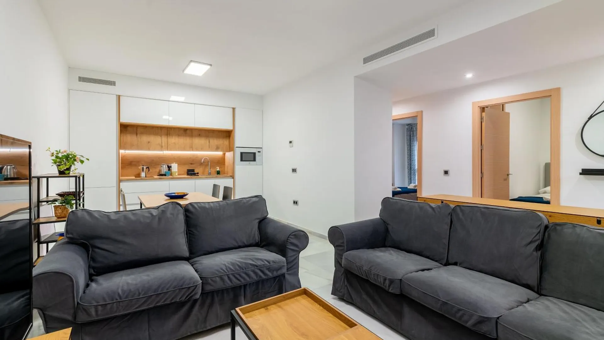 Triana Betis Apartment Seville 0*,
