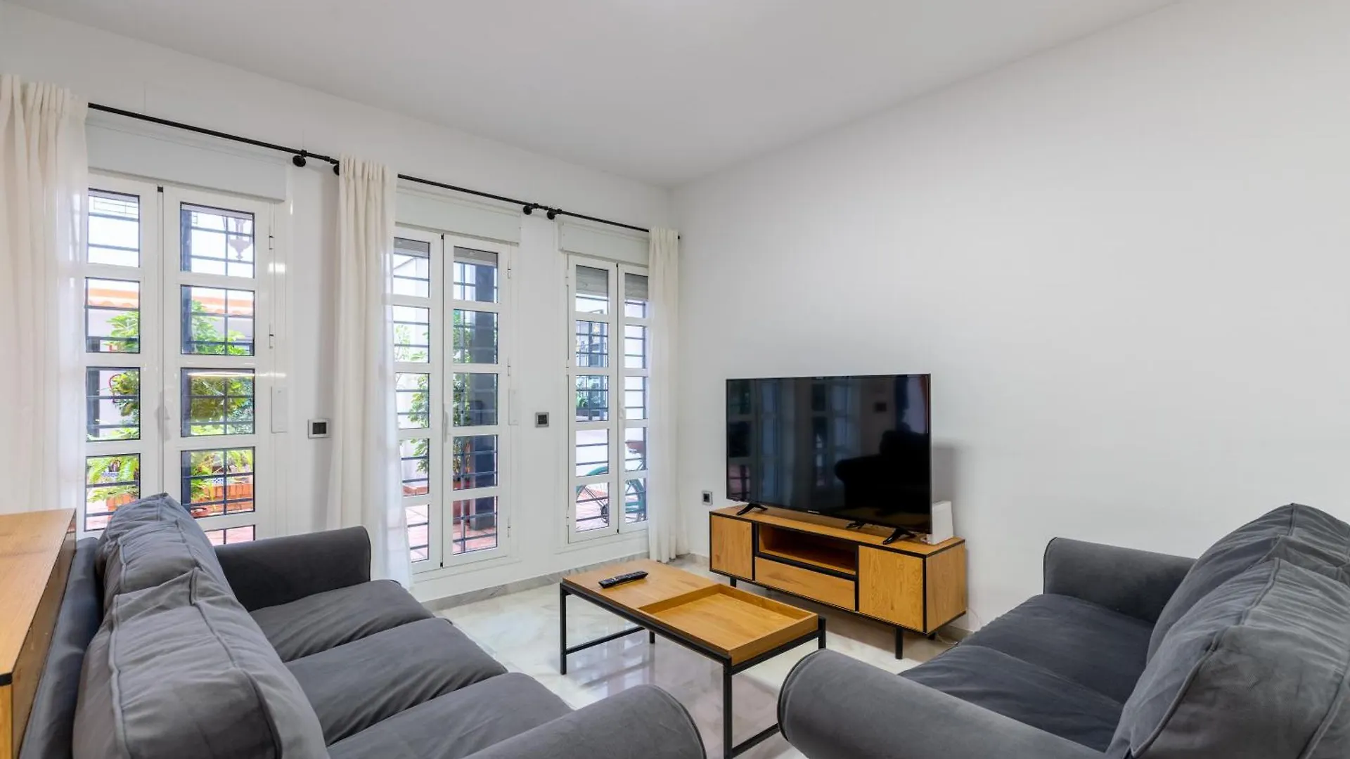Triana Betis Apartment Seville
